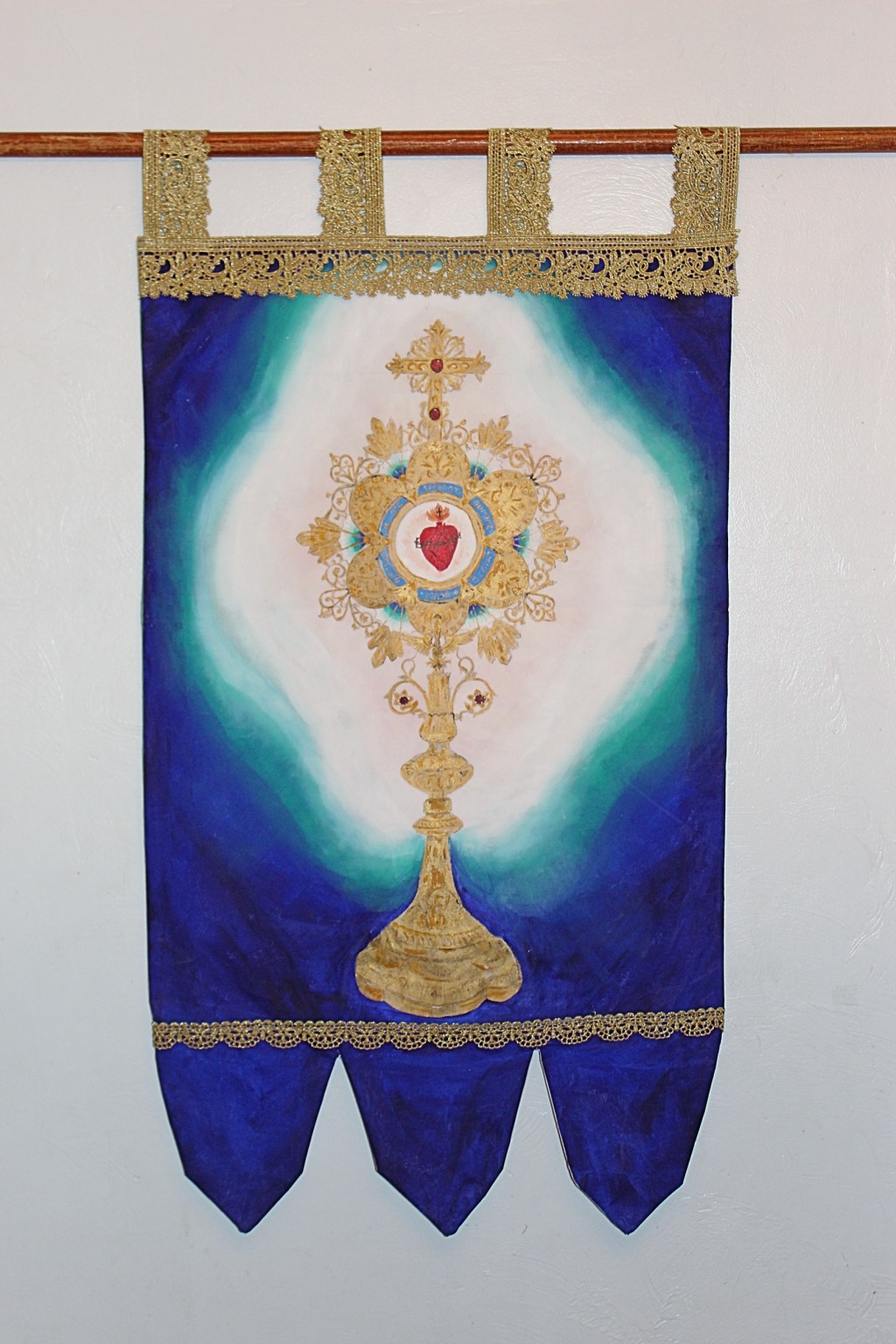 How to Make a Processional&nbsp;Banner